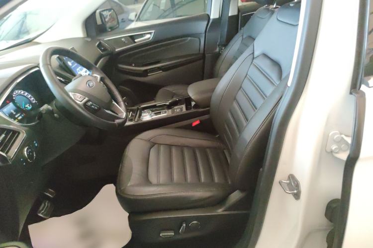 Used Ford Edge 2020 EcoBoost 245 Two-Wheel Drive Titanium 7-Seater Left Front Seat