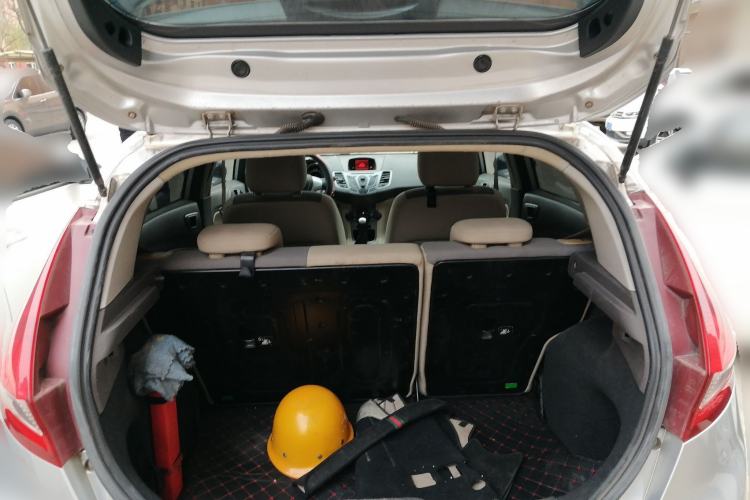 Used Ford Fiesta 2011 Hatchback 1.5L Manual Fashion Edition
