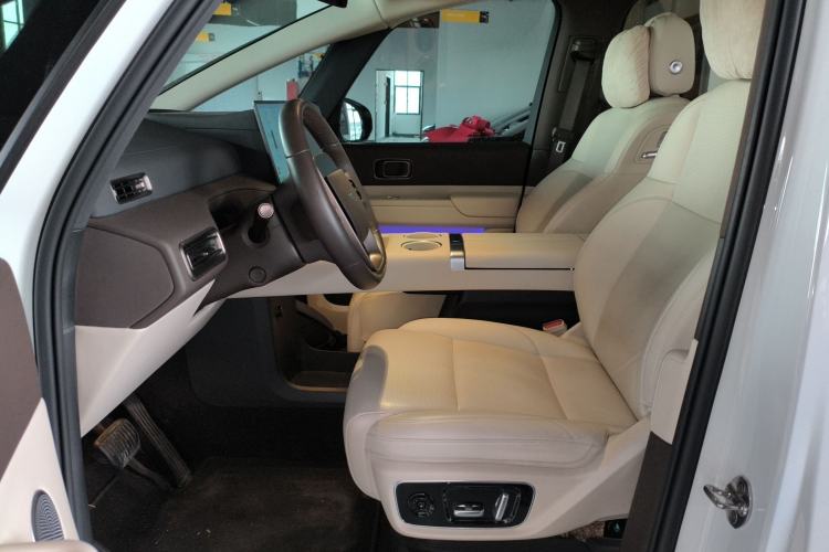 Used Li Auto MEGA 2024 Ultra Model Left Front Seat