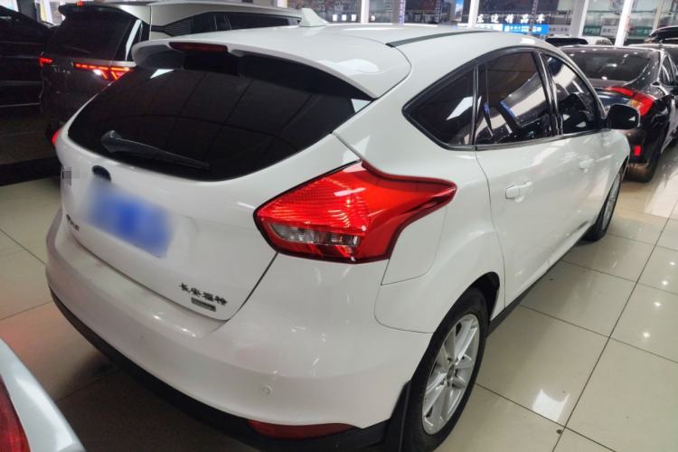 Used Ford Focus 2017 Hatchback EcoBoost 125 Automatic - Ultra-Powerful Style Edition with Smart Drive Features
