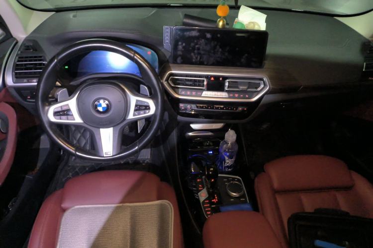 Used BMW X3 2022 xDrive30i Luxury Model M Night Sky Package Center Console