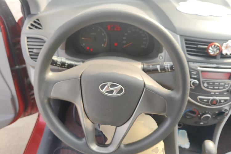 Used Hyundai Verna (older generation) 2014 1.4L Automatic Smart GLS
