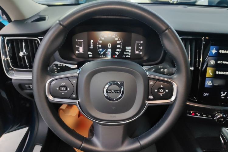 Used Volvo S60 2020 T4 Zhiyi Luxury Edition Steering Wheel