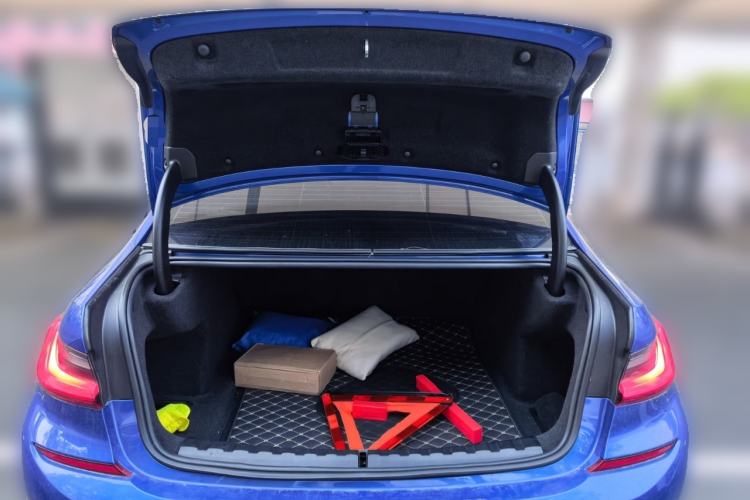 Used BMW 3 Series 2021 320Li M Sport Package Trunk