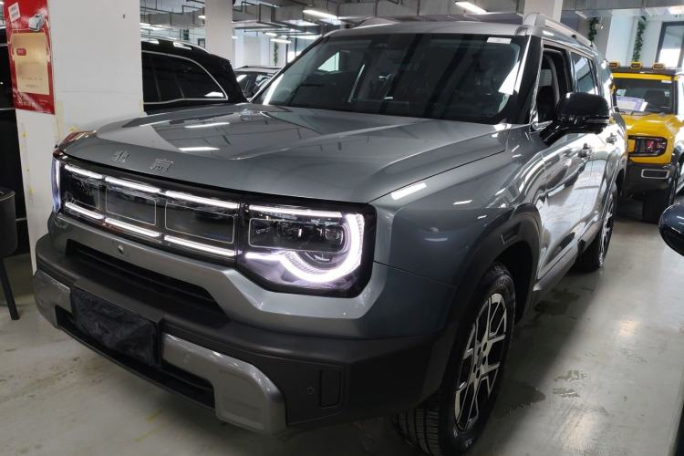 Used BAIC Off-Road BJ30 2026 Model Traveler 1.5T Hybrid Standard Version