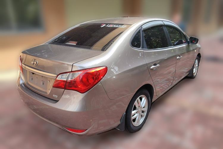 Used Hyundai Celesta 2011 1.6L Automatic Top-Tier Version