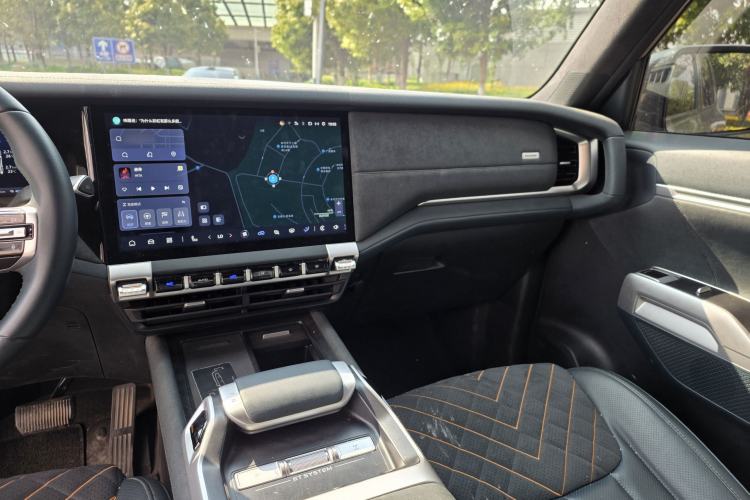 Used Deepal G318 2024 Four-Wheel-Drive Air Suspension Model