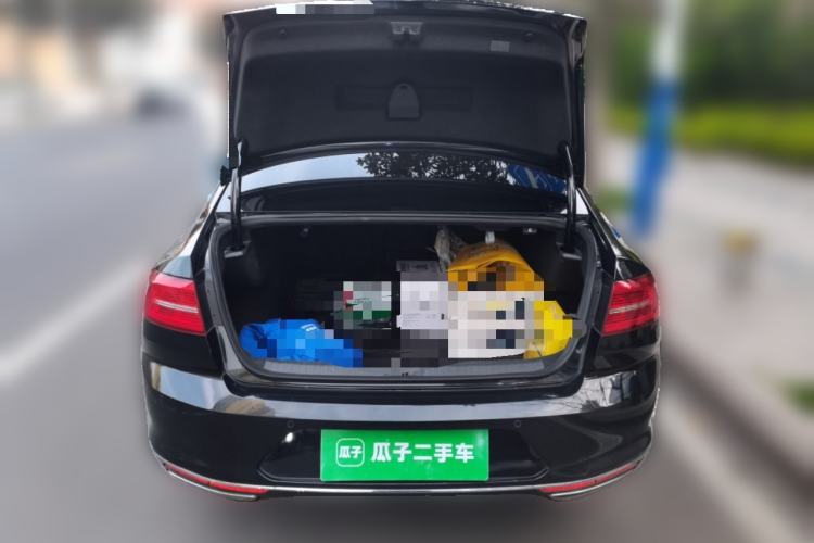 Used Volkswagen Magotan 2017 330TSI DSG Luxury Model Trunk