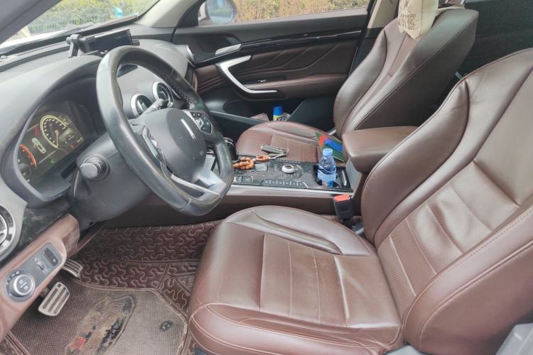 Used Wey VV7 2017 2.0T Flagship Model
