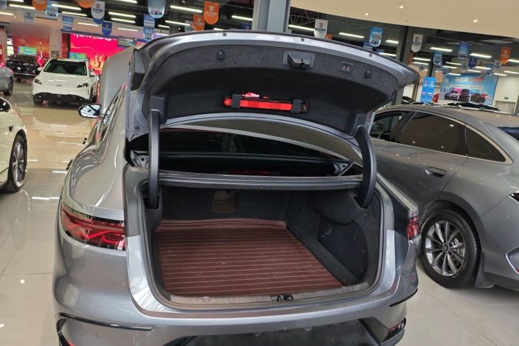 Used BYD Han 2022 DM-i 121KM Prestige Model
