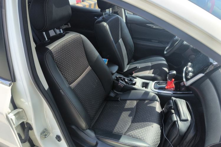 Used Nissan Tiida 2016 1.6L CVT Smart Drive Edition Right Front Seat