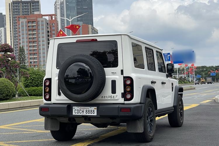 Used 212 T01 2024 2.0T Explorer
