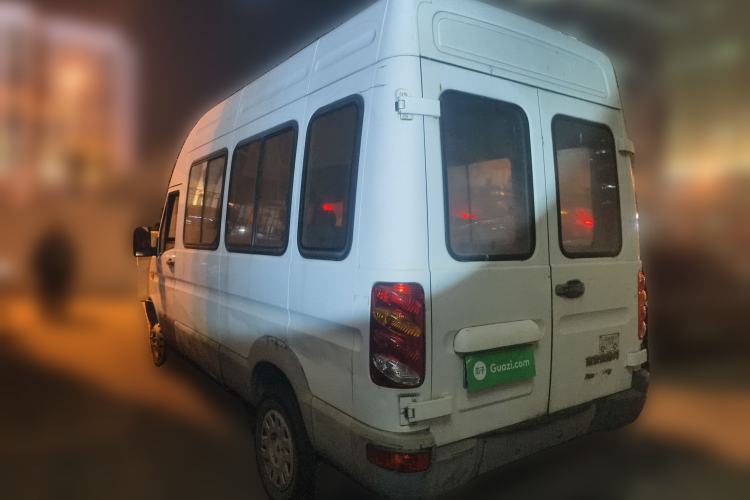 Used Iveco Power Daily 2013 2.5T-V39 Box Truck High Roof
