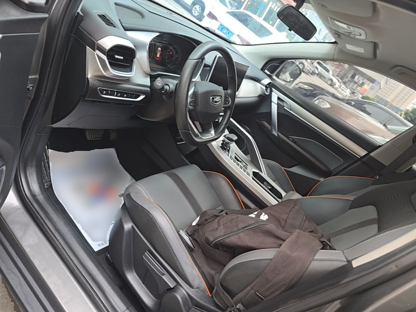 Geely Auto Coolray 2023 1.5T DCT Platinum Edition — снимка 17