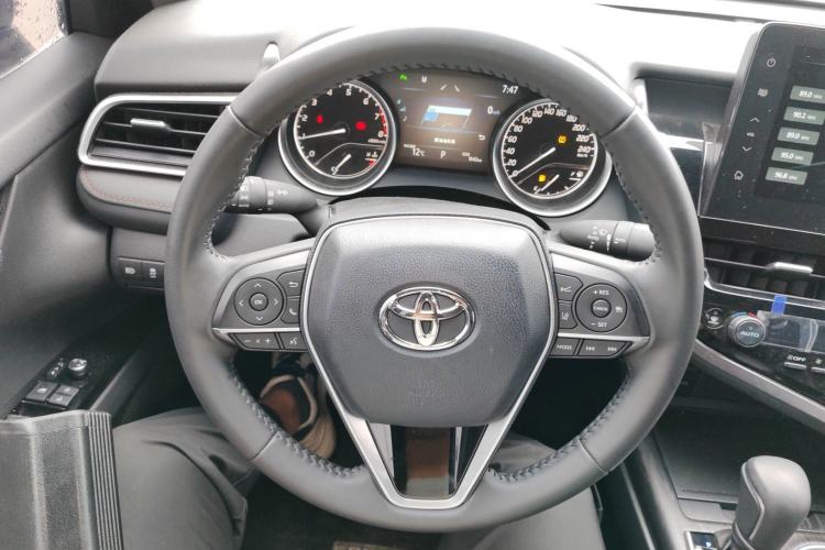 Used Toyota Camry 2021 2.0G Luxury Edition Steering Wheel