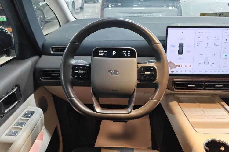 Used Li Auto MEGA 2024 Ultra Model
