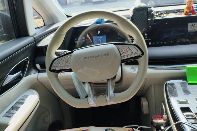 Used FORTHING Xinghai V9 2024 1.5TD 200km Chinese Knot Series Premium Edition Steering Wheel