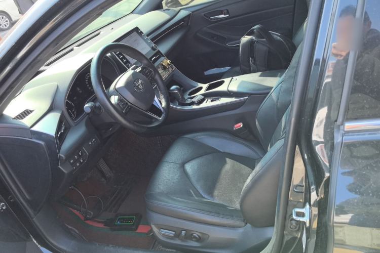 Used Toyota Avalon 2019 Dual-Engine 2.5L Luxury Edition China VI Standard