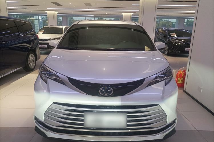 Used Toyota SIENNA 2021 2.5L Hybrid Premium Edition