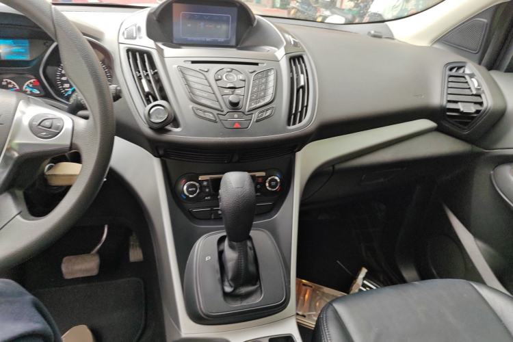 Used Ford Kuga 2015 1.5L GTDi Two-Wheel-Drive Comfort Model
