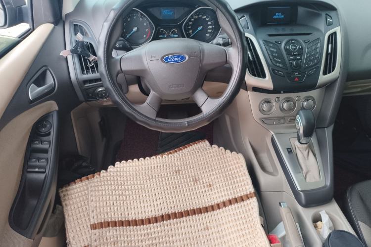 Used Ford Focus 2012 Sedan 1.6L Automatic Comfort Model
