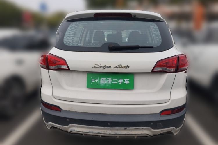Used Zotye Domy X5 2015 1.5T Manual Luxury Version China IV Standard

