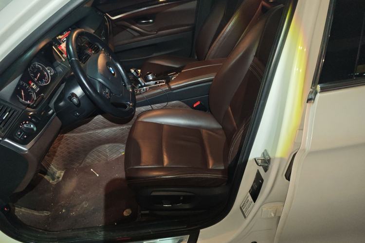 Used BMW 5 Series 2017 525Li Luxury Design Package Left Front Seat