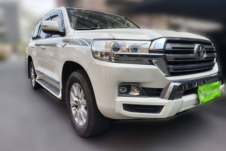 Used Toyota Land Cruiser 
