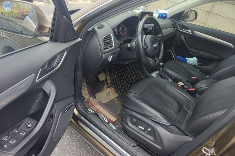 Used Audi Q3 2018 30th Anniversary Edition 30 TFSI Style Model Driver Seat