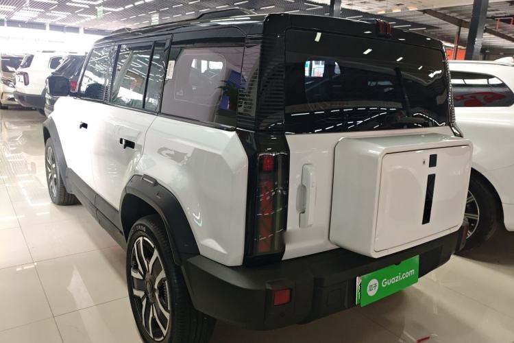 Used iCAR 03 2024 472km Four-Wheel Drive Long-Range Version Rear Left 45 Deg