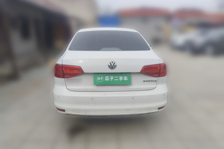 Used Volkswagen Sagitar 2015 1.6L Manual Comfort Model Rear