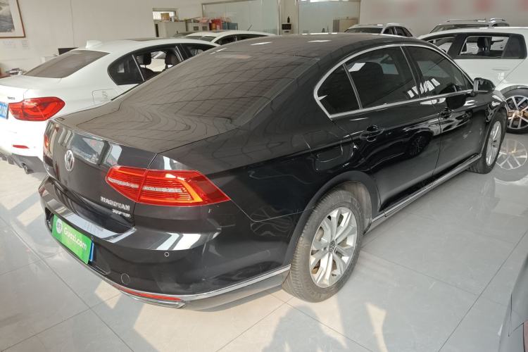 Used Volkswagen Magotan 2018 Facelift 330TSI DSG Luxury Model Rear Right 45 Deg