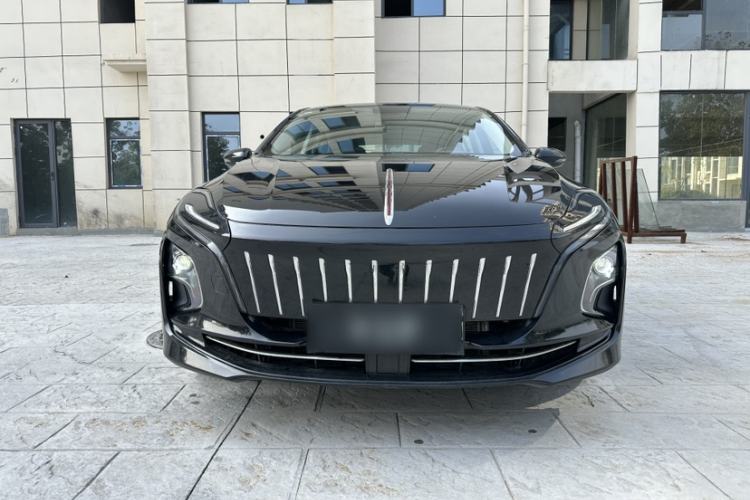 Used Hongqi E-QM5 2022 431 km Charge & Enjoy Edition