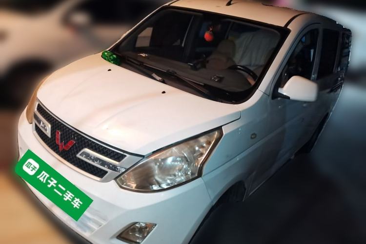 Used Wuling Rongguang V 2015 1.2L Base Version