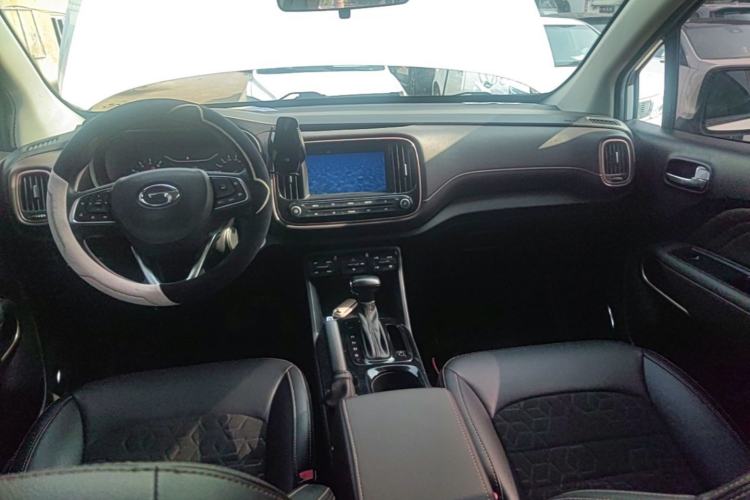 Used GAC Trumpchi GS3 2017 200T Automatic Elite Edition Center Console