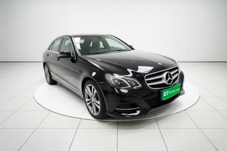 Used Mercedes-Benz E-Class 2015 E 200 L Sport Edition Front Right 45 Deg