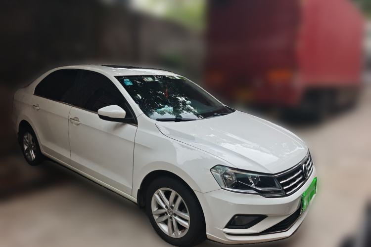 Used Volkswagen Jetta 2017 1.4L Manual Comfort Model
