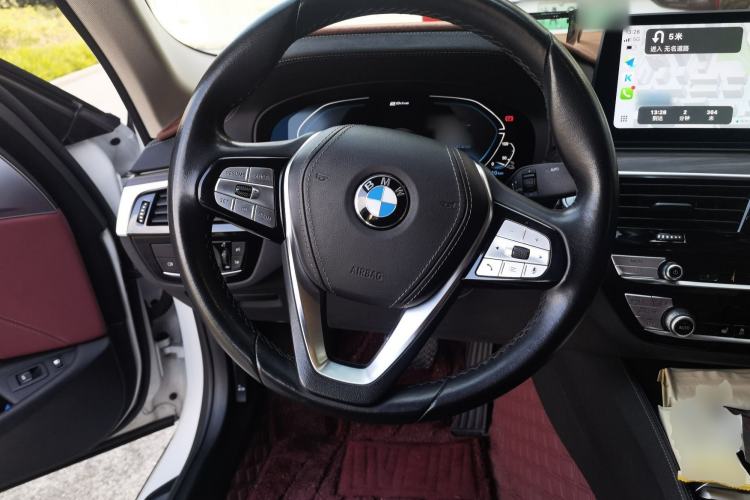 Used BMW 5 Series New Energy 2021 535Le Luxury Package Steering Wheel