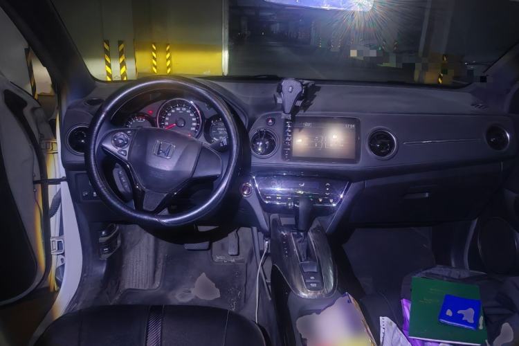 Used Honda XR-V 2020 220TURBO CVT Luxury Edition Center Console