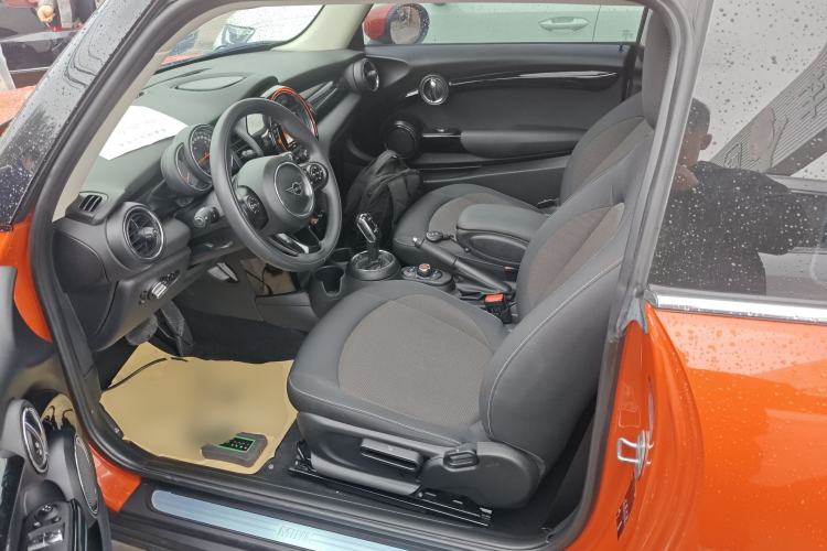 Used MINI 2019 1.5T ONE PLUS Left Front Seat