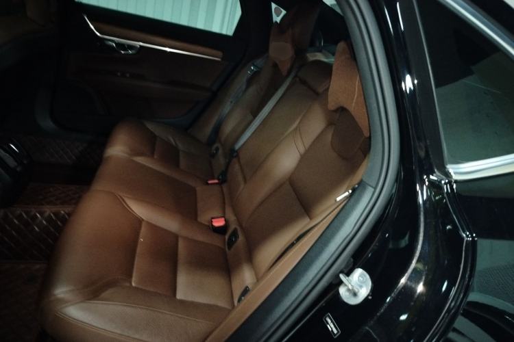 Used Volvo S90 2024 B5 Zhiyi Luxury Edition
