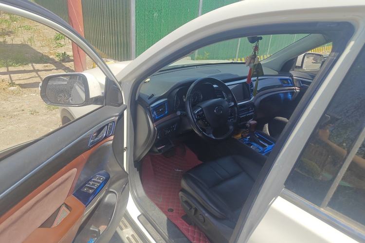 Used GAC Trumpchi GS8 2017 320T Two-Wheel Drive Luxury Smart Connectivity Version (7 Seats)
