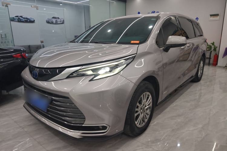 Used Toyota Sienna 2021 2.5L Hybrid Premium Edition
