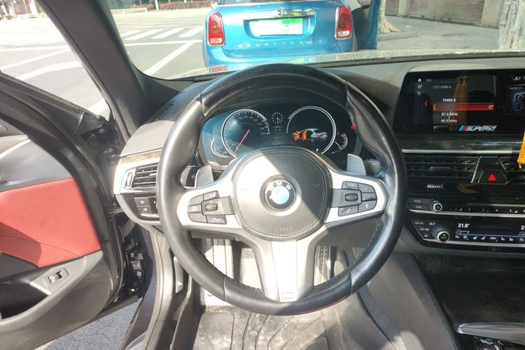 Used BMW 5 Series 2018 530Li xDrive M Sport Package Steering Wheel