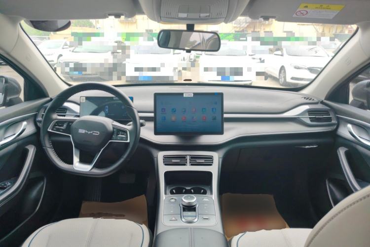 Used BYD Destroyer 05 2024 HONOR Edition DM-i 55KM Luxury Model Center Console