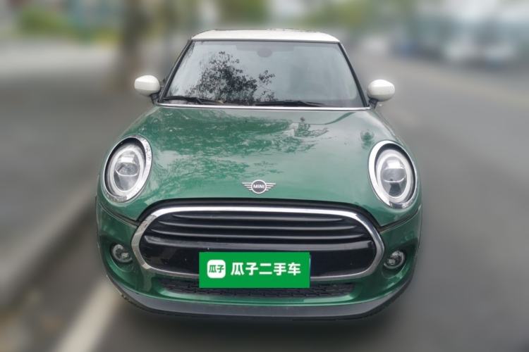 Used MINI MINI 2020 1.5T COOPER Classic Edition Three-Door Exclusive Color Version
