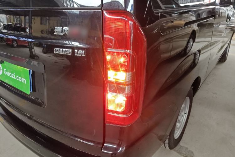 Used JAC Refine M3 2025 PLUS 1.8L Manual Classic Edition 7 Seats