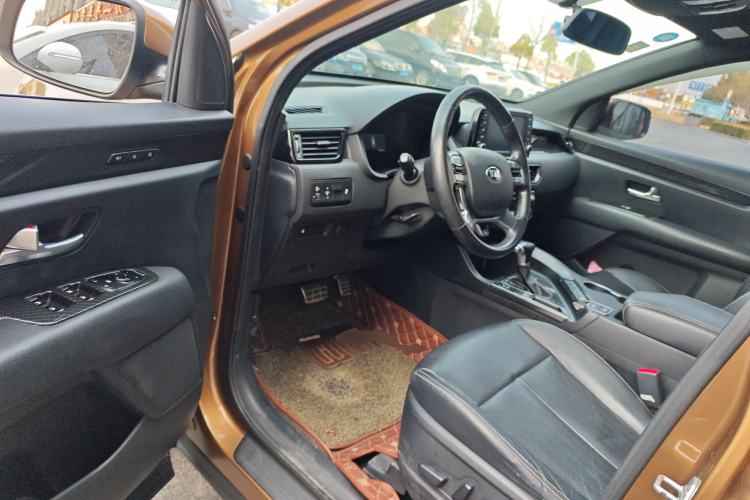 Used Kia KX7 2017 2.0T Automatic Two-Wheel Drive GLS 7-Seater