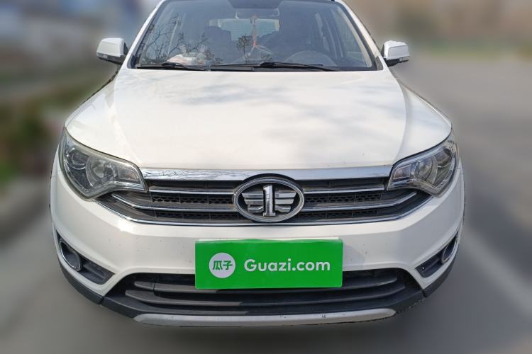 Used FAW Senya R7 2017 1.6L Manual Luxury Model
