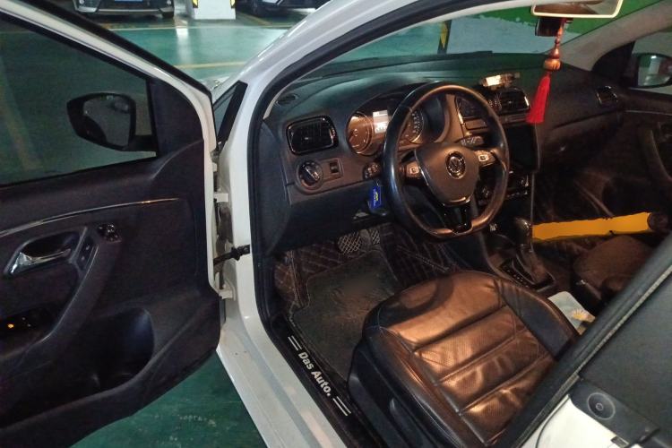 Used Volkswagen Polo 2014 1.4L Automatic Luxury Edition
